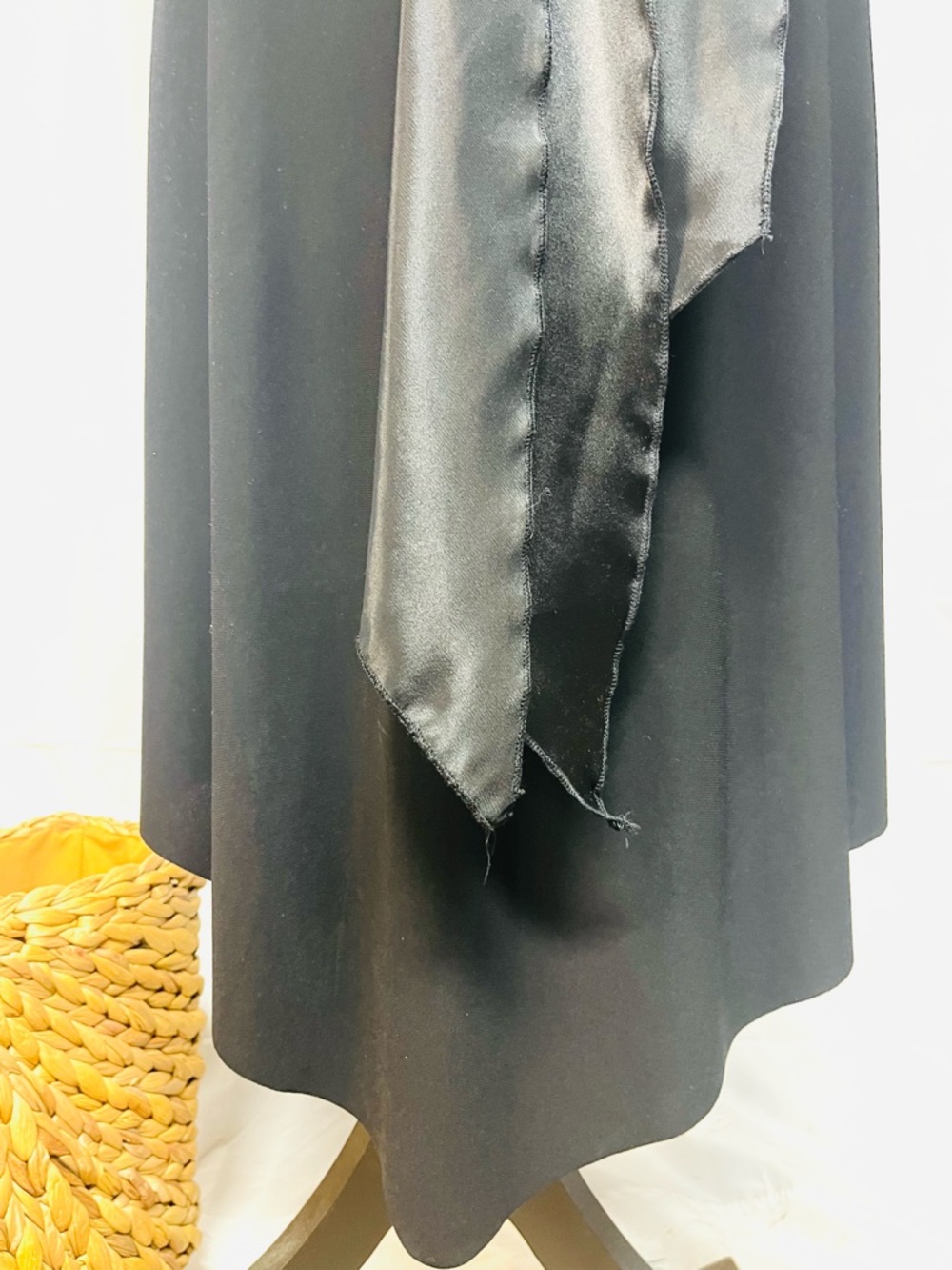 Alyn Paige Black Halter Dress Satin Tie Waist Midi Elegant Cocktail Party LBD - Picture 4 of 7